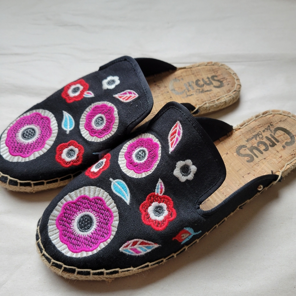 Sam Edelman Circus Embroidered Espadrilles Slip-on Flats sz 8.5